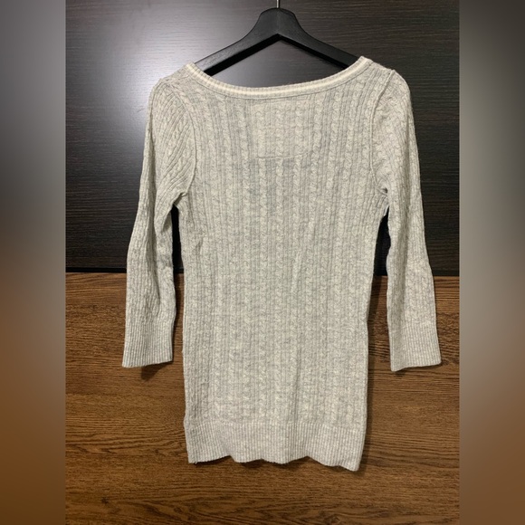 Brodie cashmere v-neck sweater - Picture 2 of 5